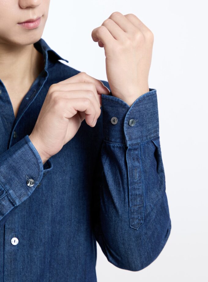 CUTAWAY COLLAR DENIM