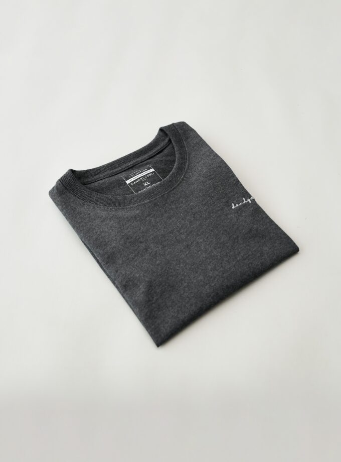 MUSCLE-FIT SIGNATURE